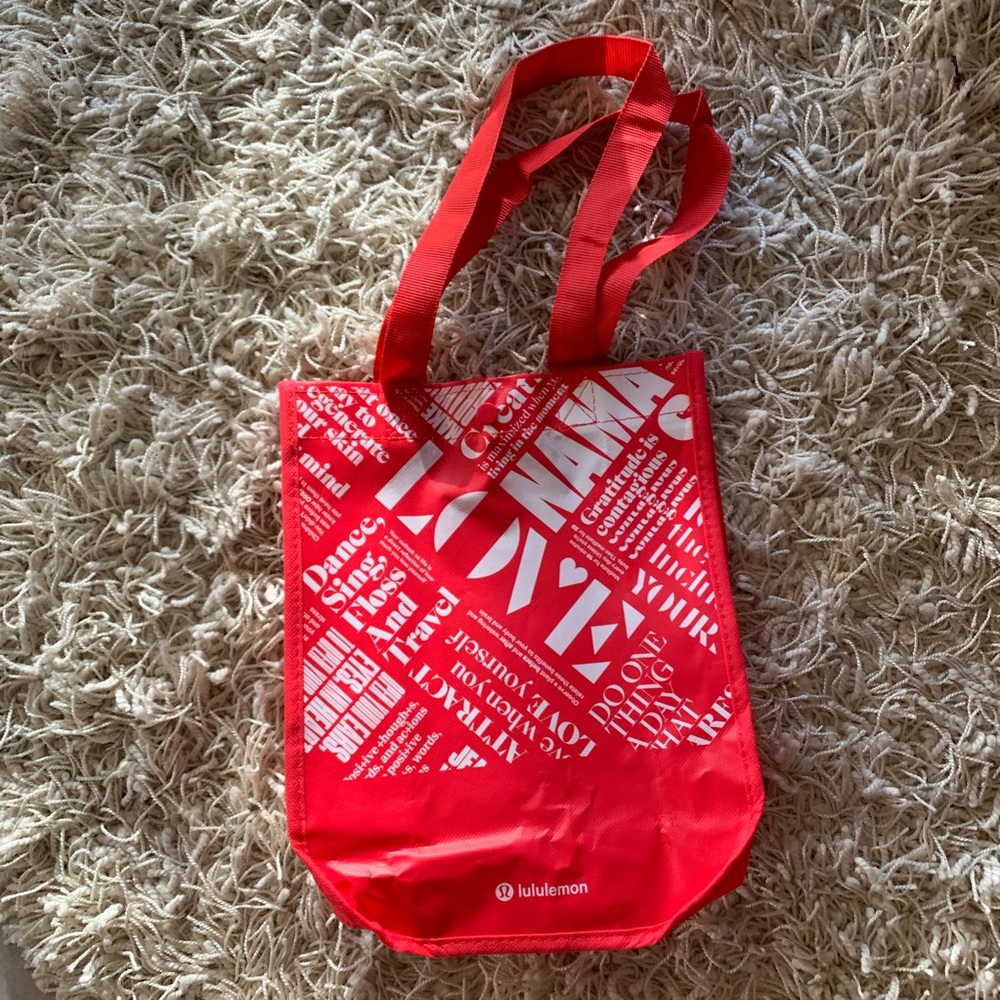 Lululemon - Small Tote